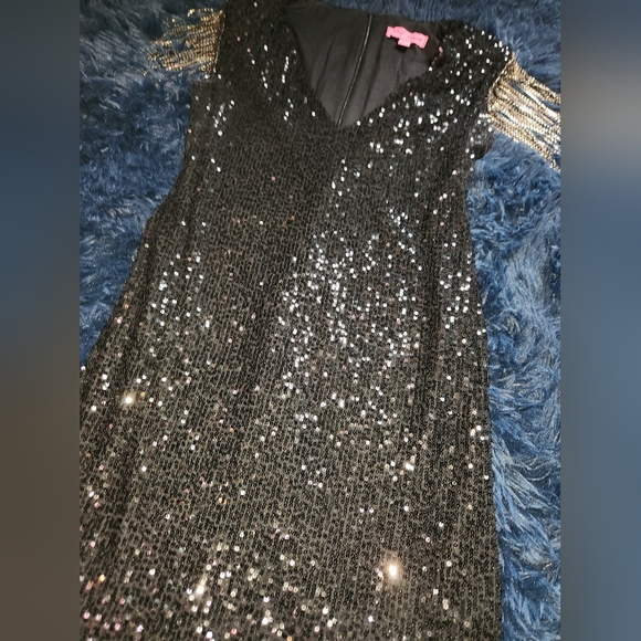 Betsey Johnson Dress. Fringe crystal "sleeves" with black crystals. Size small - Picture 5 of 9